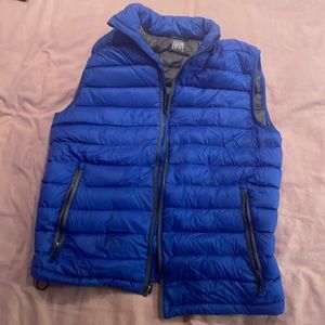 Blue puffer vest size medium